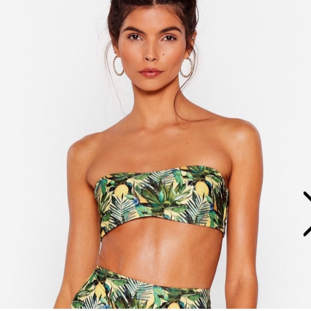 NWT Nasty Gal Lemon Print Two Piece Bikini Set (Top and Bottoms)